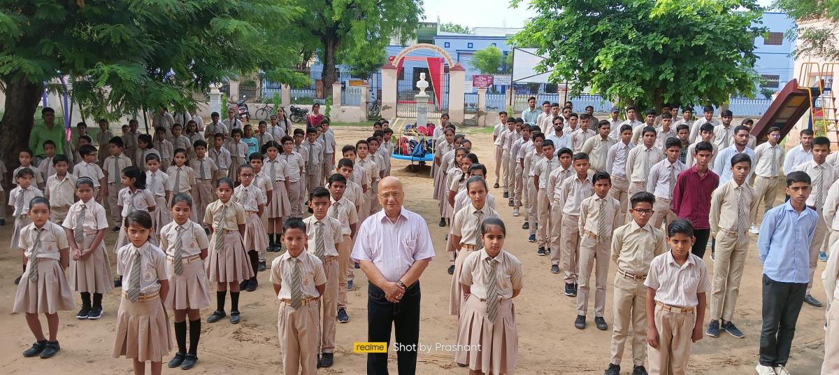 Executive Trustee Visit & Prize Distribution